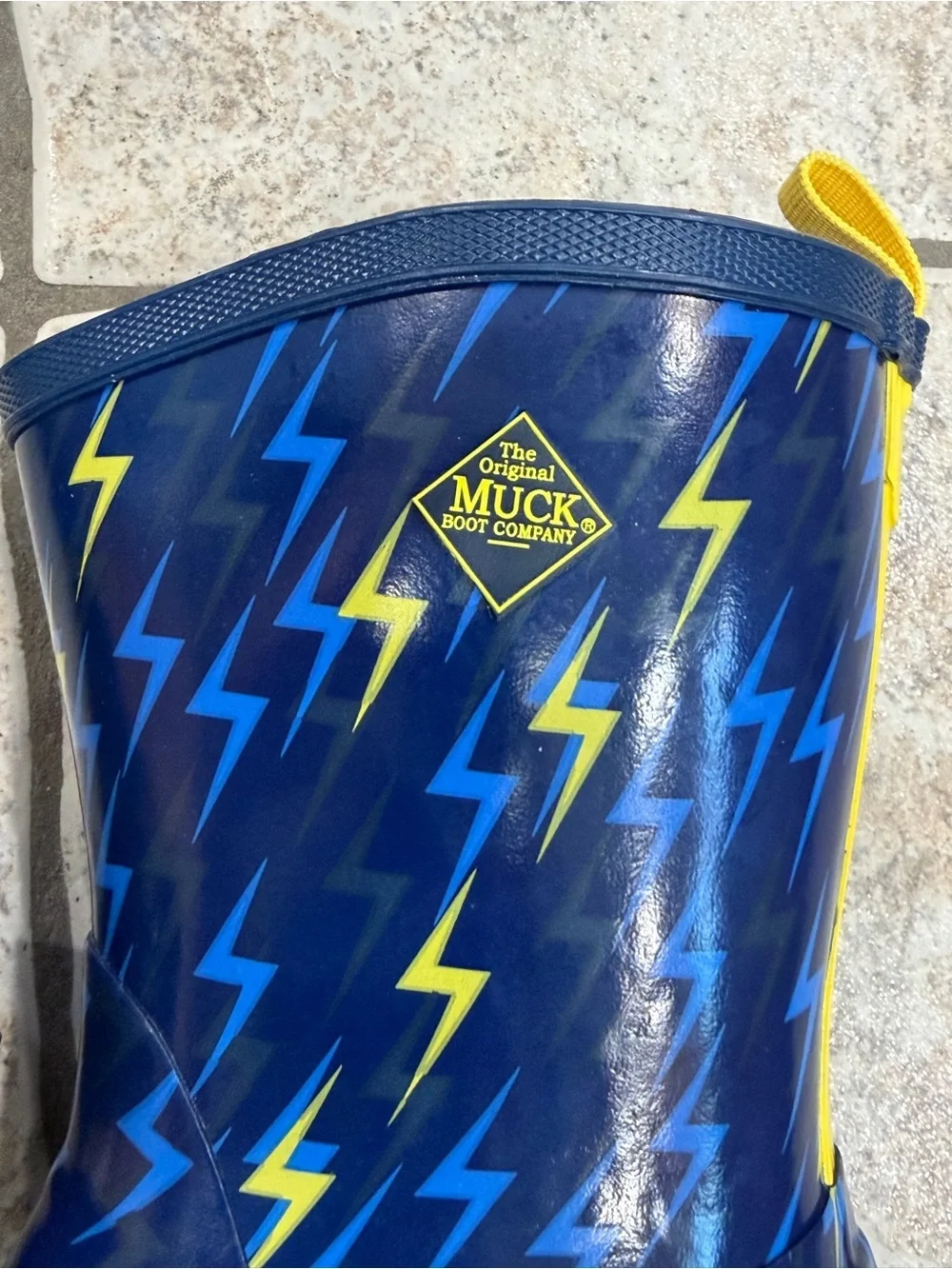 Muck Boot Company Kids' Bergen Navy Lightning Print Youth Size 5